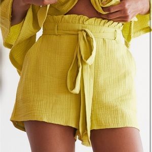 Lulus paperbag waist shorts